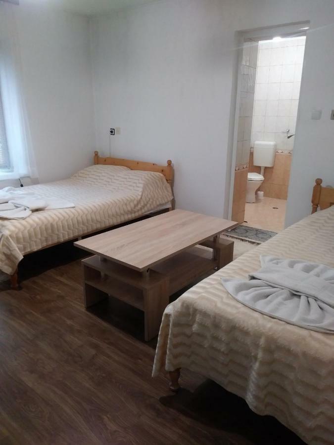 Guest House Emmy Тріґрад Екстер'єр фото